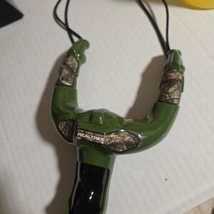Realtree Green and Black Reptile Slingshot